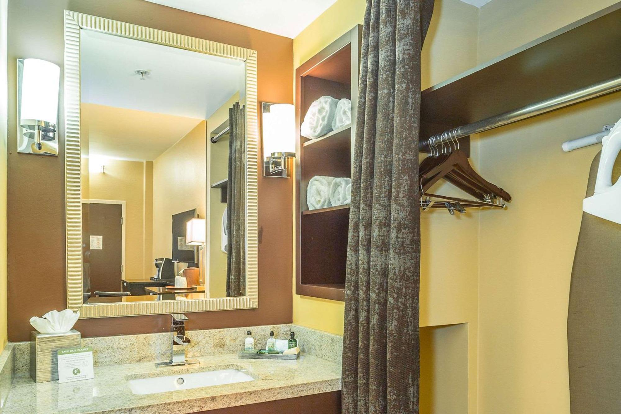 Inn At The Peachtrees, Ascend Hotel Collection Atlanta Exterior foto