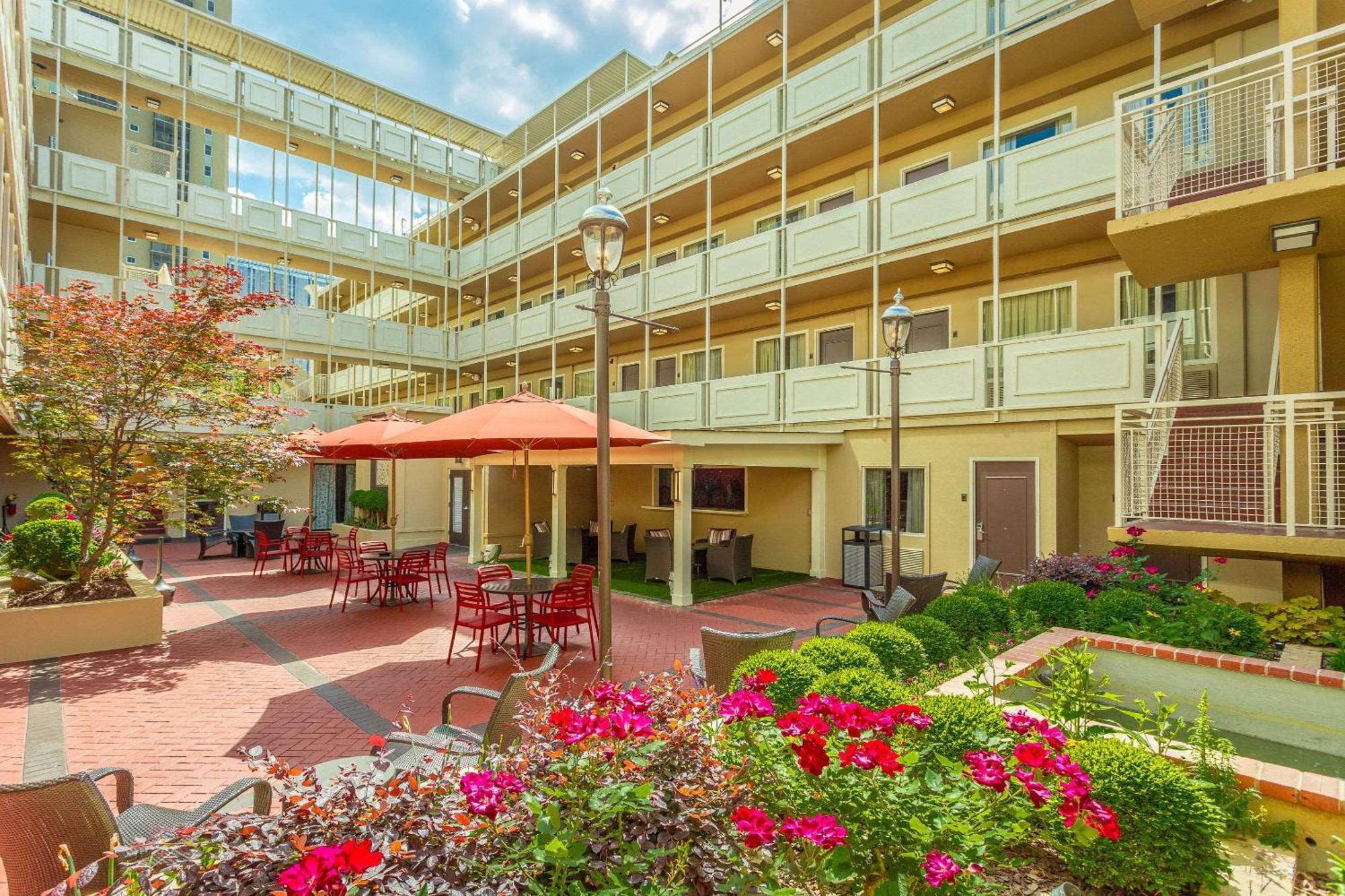 Inn At The Peachtrees, Ascend Hotel Collection Atlanta Exterior foto